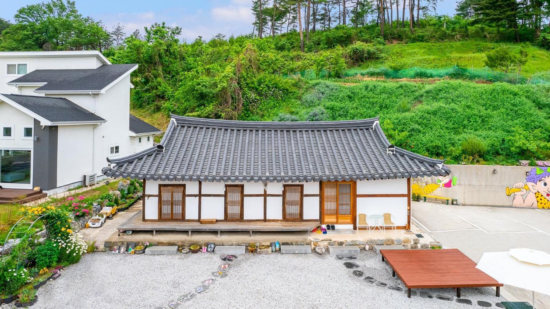 Gangneung Ggabinejip Hanok Pension Exteriér fotografie